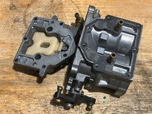 Charger l'image dans la galerie, 200 175 150 hp Mercury CARBURETOR SET WMH 16-1 16-2 16-3 top 3308-9672A44 3311-818650A4 818650A52, center 3308-9672A45 818650