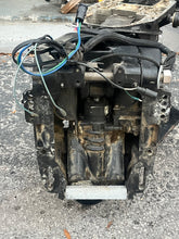 Charger l'image dans la galerie, 200 225 250 hp Johnson Evinrude Racing SWIVEL BRACKET 20”, LOWER COVERS 1999-2001, CLAMP BRACKETS, STEERING ARM 20” and Mount