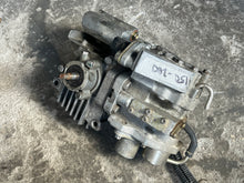 Load image into Gallery viewer, 150 175 200 hp Yamaha HIGH PRESSURE FUEL PUMP 68F-13910-10-00 68F-13910-00-00 two stroke 2004-2012