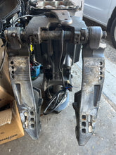 Cargar imagen en el visor de la galería, 150 hp 175, 200 Yamaha 25 inch midsection Two Stroke