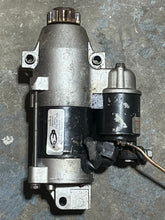 Cargar imagen en el visor de la galería, f 225 200 hp Yamaha STARTING MOTOR ASSY 69J-81800-00-00 81800 four stroke 2002-2010 Mercury STARTER 888333T1 some 150 hp