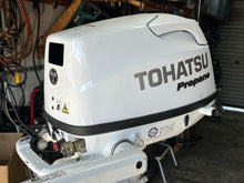 Cargar imagen en el visor de la galería, MFS 5 hp Tohatsu propane powered outboard motor with 30” lower unit Four Stroke MFSSCLPG