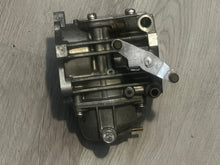 Cargar imagen en el visor de la galería, 250 hp Yamaha CARBURETOR 5 61A-14103-03-00 two stroke 76 degree