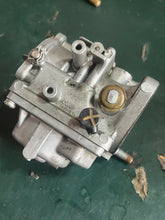 Charger l'image dans la galerie, PARTS ONLY DT 65 55 hp Suzuki 13201-94700 CARBURETOR 1 two stroke 1985-1987 13201-94701