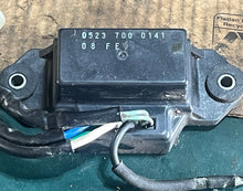 Charger l'image dans la galerie, BF 150 135 115 hp Honda 38550-ZY6-003 POWER TILT RELAY ASSY four stroke pre 1997-up