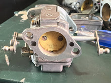 Cargar imagen en el visor de la galería, 50 40 hp Mercury CARBURETOR SET 823799T34 823799T35 823799T36 wme 93-1a 93-2a 93-3a 3 Cylinder Two Stroke 2005 Electric
