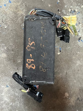 Charger l'image dans la galerie, DT 200 150 hp Suzuki ICU Ignition Control Unit 32900-87d20 f8t30273 87d2 TWO STROKE CARBURETED 1986