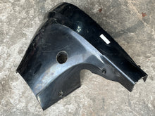 Charger l'image dans la galerie, DF 25 hp Suzuki starboard right side cover 61811-95j 61810-95J01-0EP Twin V 2006 -2009