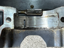 Cargar imagen en el visor de la galería, 300 hp Yamaha HPDI CRANKCASE BLOCK 6D0-15100-00-1S w COVER two stroke HPDI 2003-2009