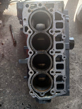 Charger l'image dans la galerie, F 60 hp Yamaha CYLINDER BLOCK 6C5-15100-12-00 four stroke 2015 2012-2025