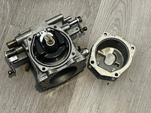 Charger l'image dans la galerie, 250 hp Yamaha CARBURETOR 3 61A-14101-03-00 two stroke 76 degree