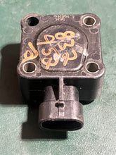Cargar imagen en el visor de la galería, 75-300 hp Mercury TPI THROTTLE POSITION INDICATOR front-to-back 832952-1 8329521 832952-10 832952-11 Two Stroke dfi efi