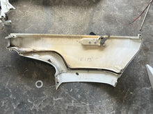 Charger l'image dans la galerie, DF 175 hp Suzuki SIDE COVER SET WHITE 61811-96L01-Y5S 61820-96L01-Y5S 2015-2023 with PANEL FRONT 61831-96J10-Y5S