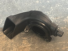 Charger l'image dans la galerie, 30 25 15 hp Evinrude E-tec EXHAUST MUFFLER 5007443 two stroke 2017 compatible 2010-up AA AB AF