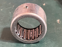 Cargar imagen en el visor de la galería, 15 20 25 hp Mercury UPPER CRANKSHAFT ROLLER BEARING 31-85114T two stroke Torrington db-47750