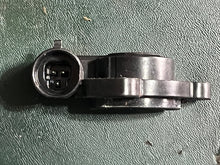 Cargar imagen en el visor de la galería, 115 hp Mercury Optimax TPS THROTTLE SENSOR 710-898042 27545 outboard Two Stroke 3 Cylinder DFI 2008