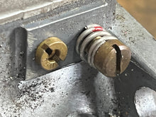 Cargar imagen en el visor de la galería, 60 HP Mercury ELPTO ELHLPTO 3301-824854-C P 3301-821946A Bottom Carburetor WME 28-3 TWO STROKE