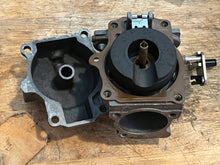 Load image into Gallery viewer, 60 hp Johnson Evinrude CARBURETOR ASSY 0437089 0437087 0439453 Two Stroke 1995 94-97 J60TLEOC, molding numbers 340167 338069 330503 - compatible 50 hp