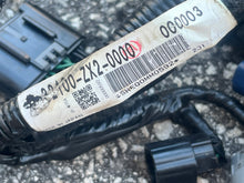 Cargar imagen en el visor de la galería, BF 250 225 hp Honda WIRE HARNESS 32100-ZX2-0000 32100-ZX2-010 four stroke 2011 2007-up