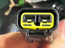 Charger l'image dans la galerie, f 225 hp Yamaha 69J-81960-10-00 voltage regulator & rectifier four stroke electrical 2003 200 225 hp single rectangular conne