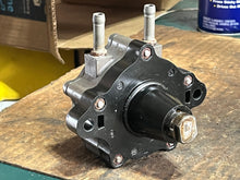 Cargar imagen en el visor de la galería, BF 225 200 175 hp Honda 16700-zy3-a01 fuel pump assy FOUR STROKE 2005-up