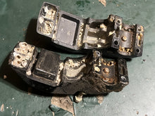 Charger l'image dans la galerie, DF 30 hp Suzuki LOWER MOUNT COVER SET 54211-94L00-YAY THRUST 54151-94L00 four stroke 2018
