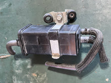 Cargar imagen en el visor de la galería, f 90 hp Yamaha intake CANISTER 69J-24170-00-00 four stroke 2005-2018 some compatibility 200 225 250 300 350 hp