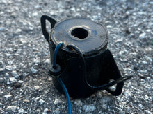 Load image into Gallery viewer, 90 hp Yamaha carb CHOKE SOLENOID 688-86110-01-00 two stroke 1988-1999 some 85 hp