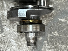 Cargar imagen en el visor de la galería, 250 hp Yamaha HPDI CRANKSHAFT 6D0-11411-00-00 two stroke 2004-2009 compatible 200 225 300 hp