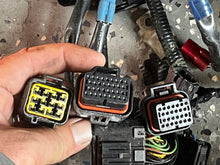Load image into Gallery viewer, BF 135 hp Honda WIRE ENGINE HARNESS 32100-ZY5-050 four stroke 2016, 2007-up
