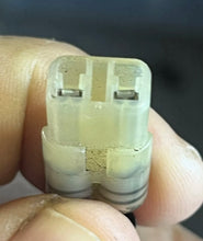 Charger l'image dans la galerie, 90 70 60 hp Yamaha TRIME SENDER 6H1-83672-21-00 6H1-83672-20-00 two stroke 2004-2009 TWO-WIRE CONNECTOR