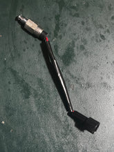 Load image into Gallery viewer, 250 hp Yamaha 76 degree SOLENOID VALVE ASSY 61A-86120-00-00 two stroke 1990-1996 some 225 hp 1994-1996