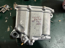 Load image into Gallery viewer, DF 225 250 200 hp Suzuki 15600-98J00 vst FUEL FLOAT CHAMBER four stroke 2004-2011
