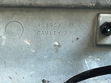Cargar imagen en el visor de la galería, 175 150 135 115 hp Ficht Evinrude Lower Motor Cover PORT 5004969 5004969 STARBOARD 5004970 5005014 two stroke 2002-2006