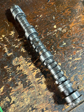 Charger l'image dans la galerie, BF 225 250 hp Honda CAMSHAFT RIGHT 14111-ZY3-A00 four stroke 2006-up