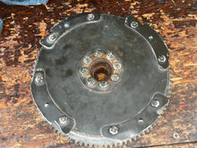 Charger l'image dans la galerie, 200 175 150 hp Mercury Mariner FLYWHEEL 74787 7555A8 257-7555A8 859238A9 817632A9 5545A16 5545A9 5545A5 two stroke v6 TOWER O