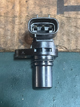 Charger l'image dans la galerie, DF 90 100 115 140 hp Suzuki CAM POSITIONING SENSOR CMP 33220-76G02 5031468 Evinrude 1999-2006 33220-76G01 33220-76G00 some d