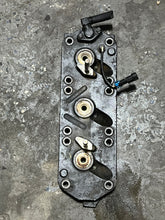 Charger l'image dans la galerie, 135 150 175 HP Mercury CYLINDER HEAD 858406T4 strbd two stroke DFI OPTIMAX