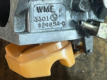 Cargar imagen en el visor de la galería, 60 HP Mercury ELPTO ELHLPTO 3301-824854-C P 3301-821946A Bottom Carburetor WME 28-3 TWO STROKE