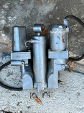 Load image into Gallery viewer, PARTS c 55 hp Yamaha POWER TRIM & TILT ASSY 62F-43800-00-4D FAILED PUMP two stroke 1994-1995 C55TR