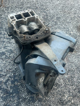 Cargar imagen en el visor de la galería, 200 175 150 hp Yamaha CLAMP BRACKETS 6G5-43111-02-8D 6G5-43112-02-4D, SWIVEL BRACKET 6G5-43311-00-8D, 25” STEERING BRACKET AR