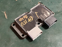 Charger l'image dans la galerie, DF 150 175 200 hp Suzuki voltage RECTIFIER REGULATOR SH747AA 32800-96J00 four stroke 2020, 2007-2024