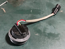 Cargar imagen en el visor de la galería, 115 130 hp Yamaha TRIM SWITCH 6R3-82563-00-00 6R3-01 two stroke