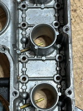 Load image into Gallery viewer, 40 50 hp Nissan Tohatsu 3T5B022400 AIR BOX 40a 50b 2001-2017 two stroke CRANK POSITION SENSOR 3T5061450 two stroke