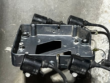 Cargar imagen en el visor de la galería, 115 130 hp Yamaha IGNITION COIL ig-39 6R3-85570-01-00 CDI BRACKET 6N7-85542-00-EK 6N7-01 two stroke 1990-2009