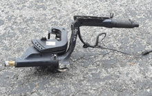 Charger l'image dans la galerie, 6 5 8 hp Johnson Evinrude 0440169 STEERING BRACKET & 0336156 ARM 1992-2004 two stroke 0335892 stern bracket strd 0335891 port