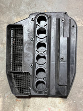 Charger l'image dans la galerie, 150 200 hp Yamaha AIR SILENCER 67H-14440-00-00 Two Stroke 1999-2005 some 175 hp 2001-2003