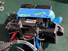 Load image into Gallery viewer, ❌90 115 hp Johnson 0584762 ENGINE CABLE ASSY 0586228 RELAY & CABLE ASSY nla 0334191 relay BRACKET ois 1998-2001 TWO STROKE