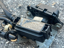 Cargar imagen en el visor de la galería, BF 225 200 175 hp Honda 150 amp MAIN FUSE box CABLE ASSY 32415-ZY3-A00 STARTER CABLE RELAY 06380-ZY3-000 four stroke