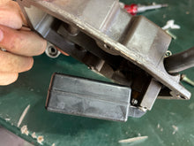 Cargar imagen en el visor de la galería, BF 115 130 135 150 hp Honda Vst Vapor Separator BODY float chamber 16019-ZY6-003 16015-ZW5-010 four stroke fuel system FLOAT
